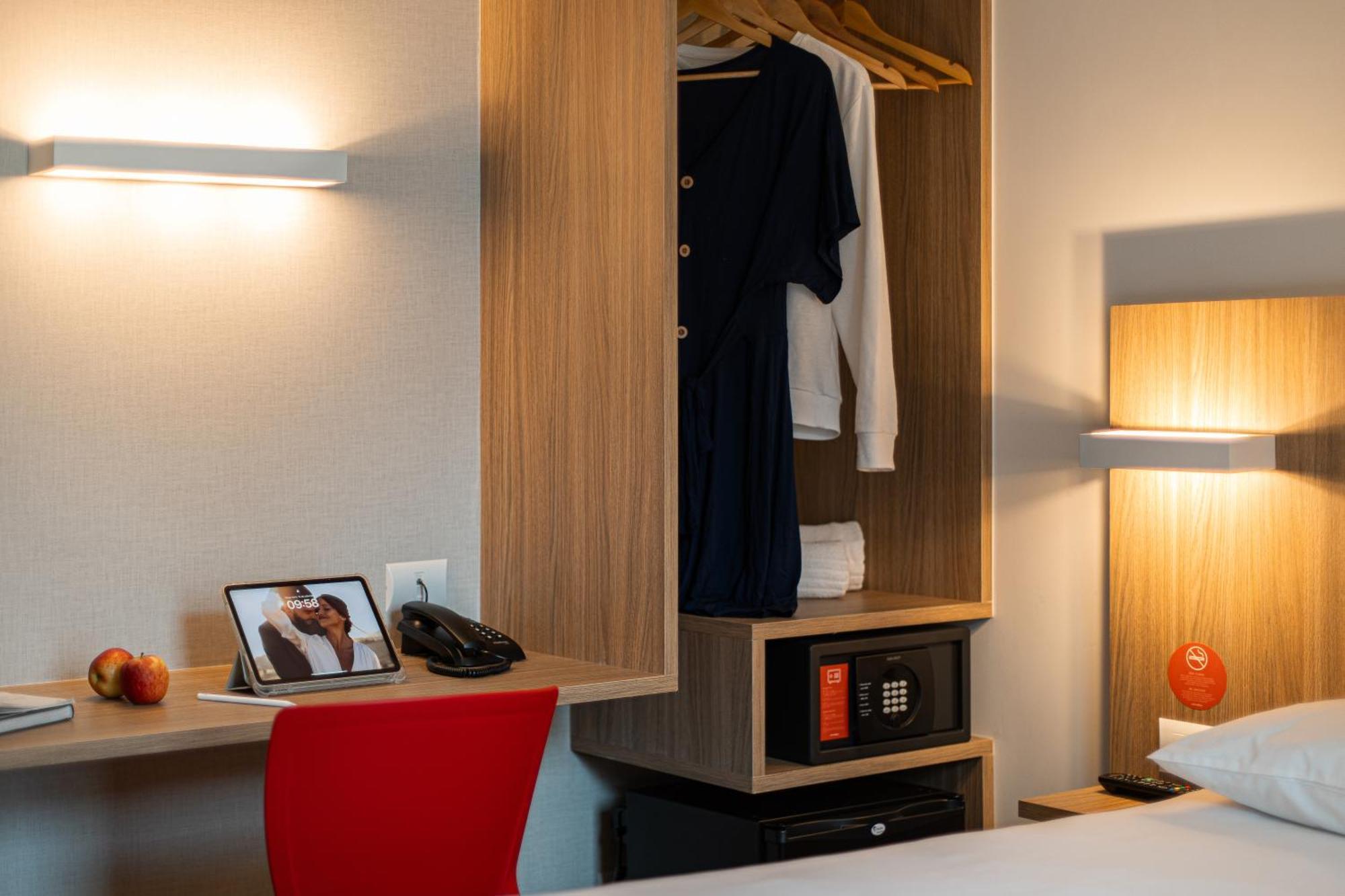 Hotel Moov פורטו אלגרה מראה חיצוני תמונה